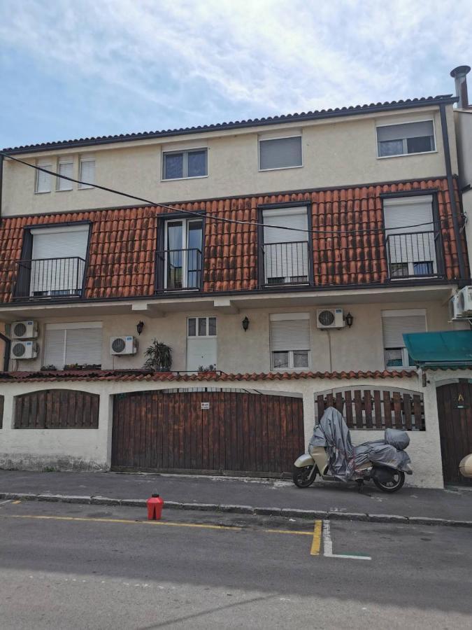 Agape Downtown Apartment Belgrad Exterior foto