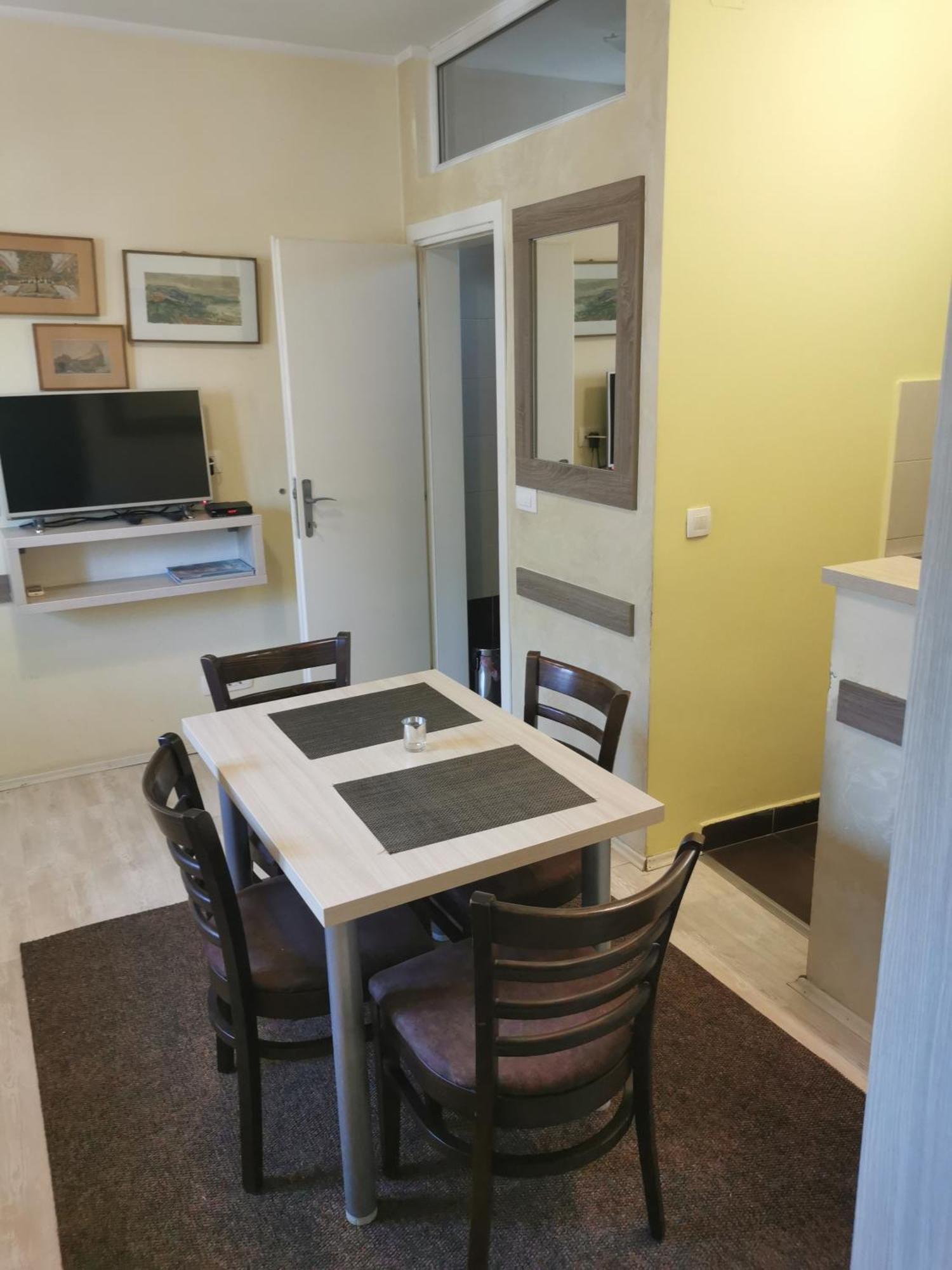 Agape Downtown Apartment Belgrad Cameră foto